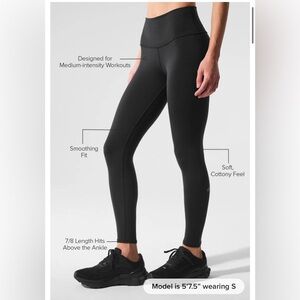 New Alo high waist airbrush legging | sizes s